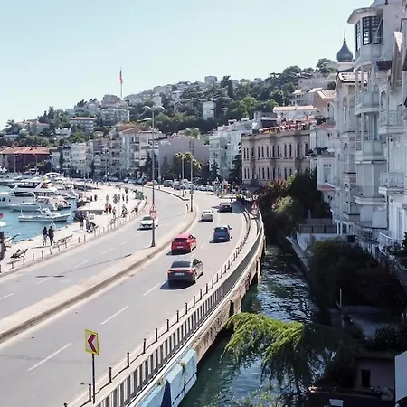 Bogazi'nda Tarihi Yali, Bebek Arnavutkoy